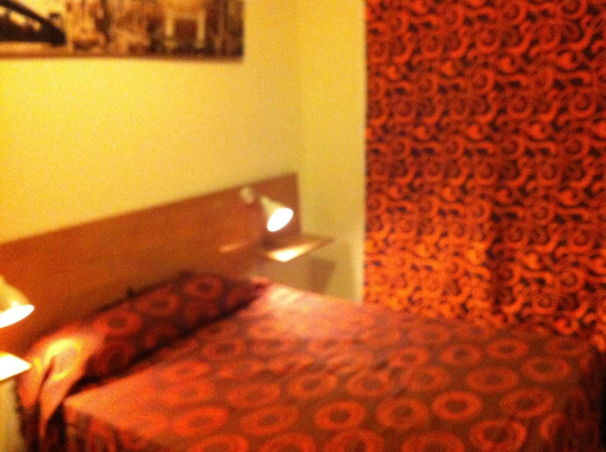 Hostal Neptuno Касерес Экстерьер фото