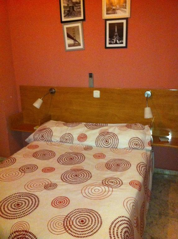 Hostal Neptuno Касерес Номер фото