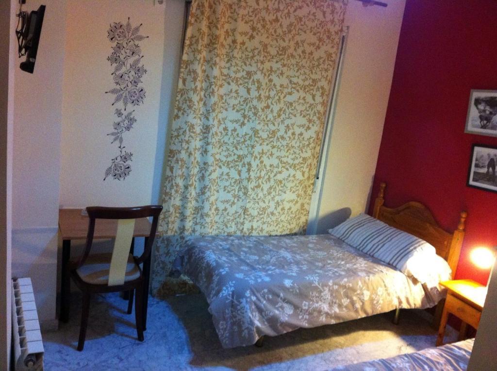 Hostal Neptuno Касерес Экстерьер фото