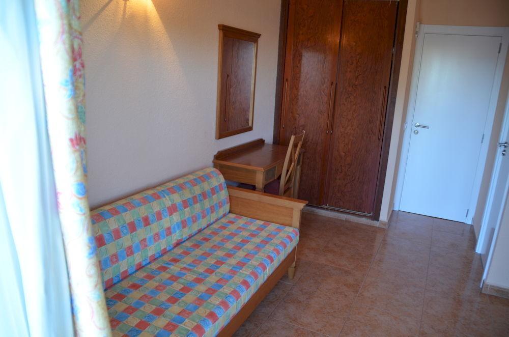 Hostal Neptuno Касерес Экстерьер фото